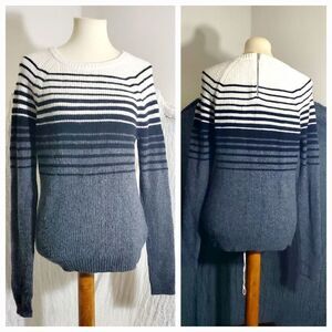 GAP Neutrals Striped Sweater Top Size Small